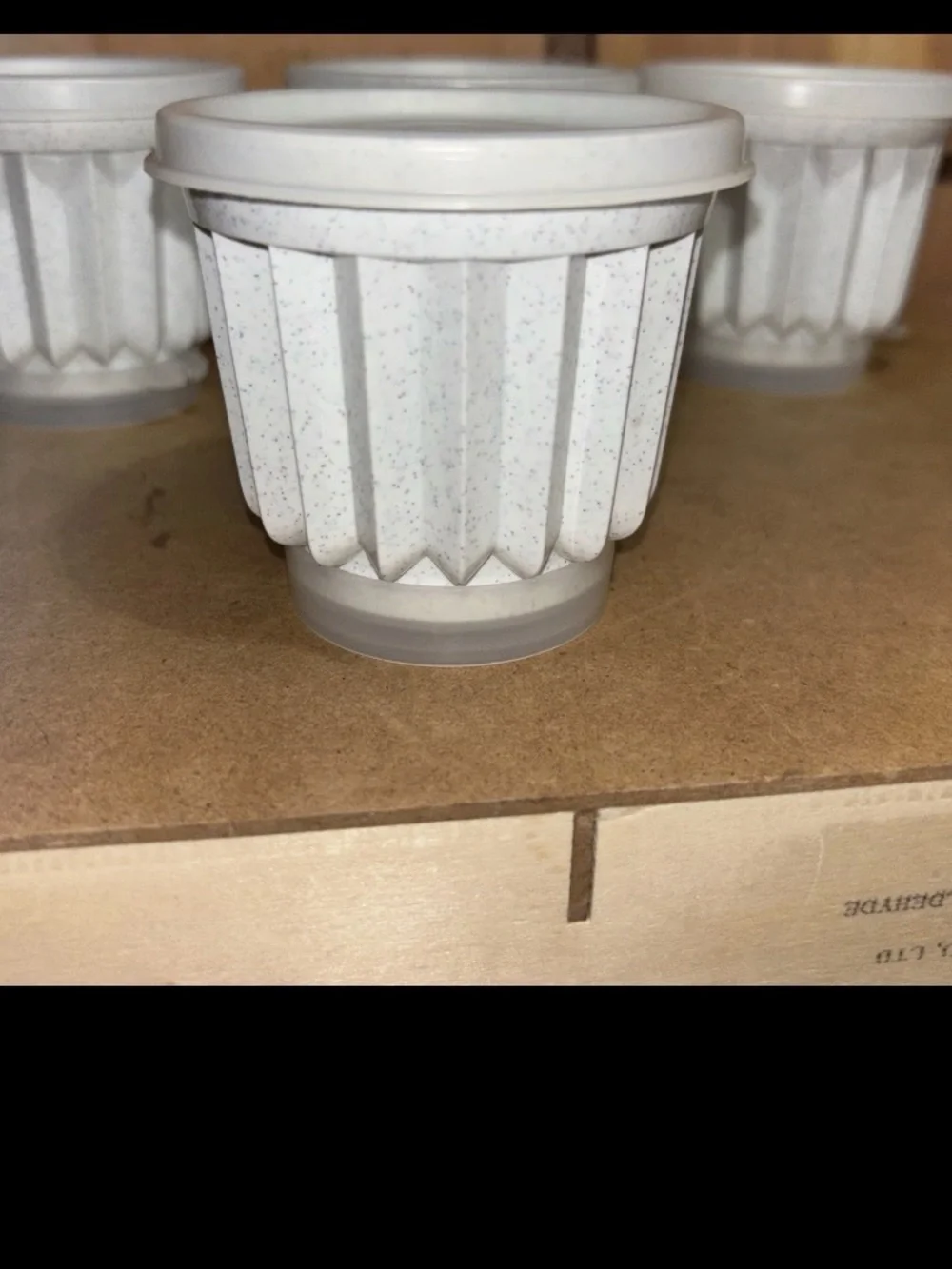 Tupperware Jel-ette Jello Dessert Mold Cups With Seals Set of 4